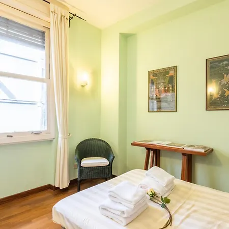 Tiny Ponte Vecchio By Mmega